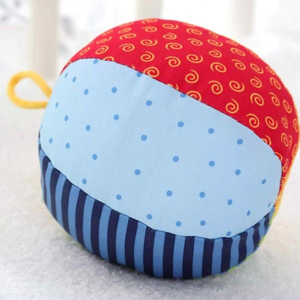 Palla morbida sonaglio colorful PlayQ 11cm