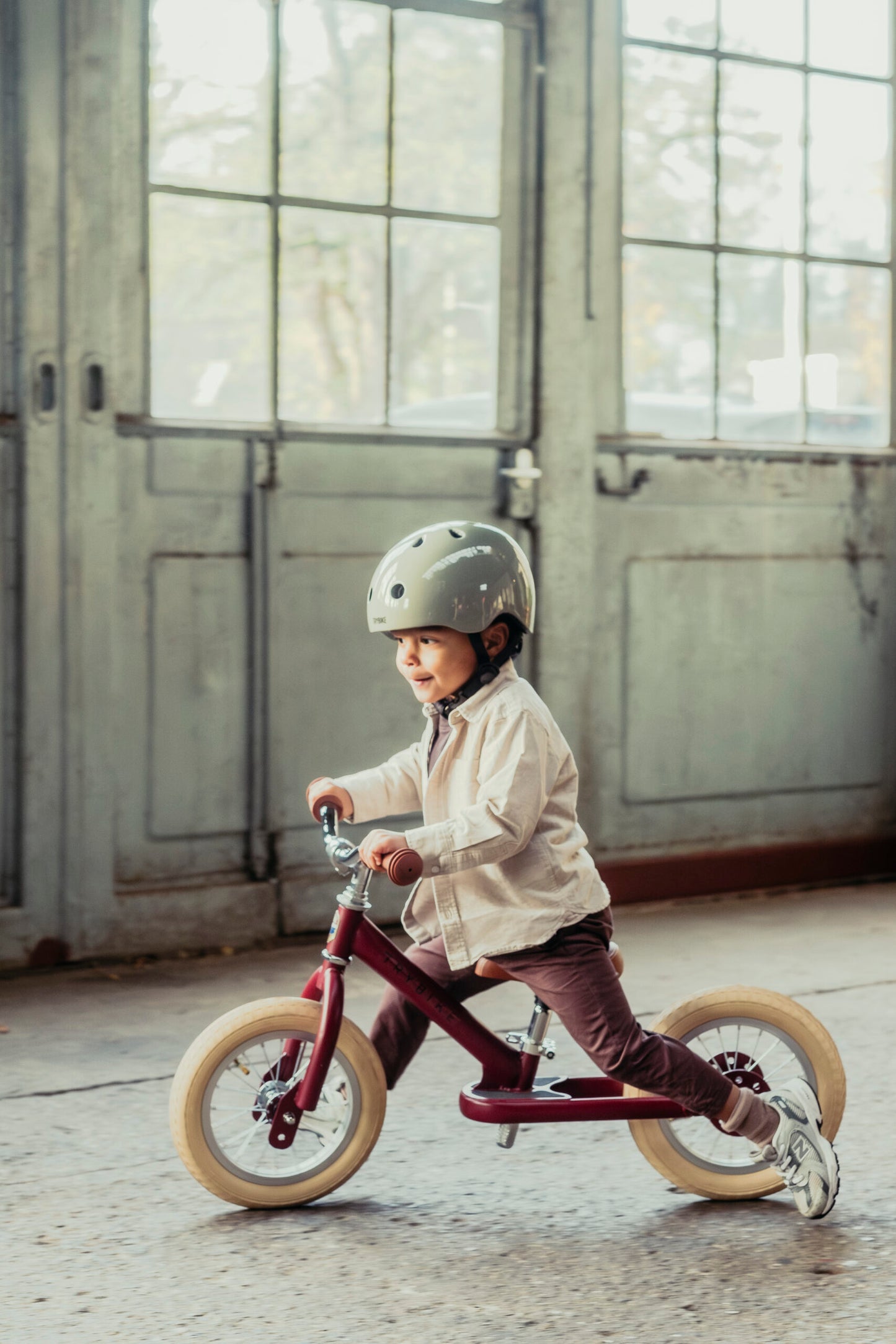Bici senza pedali Trybike rosso opaco