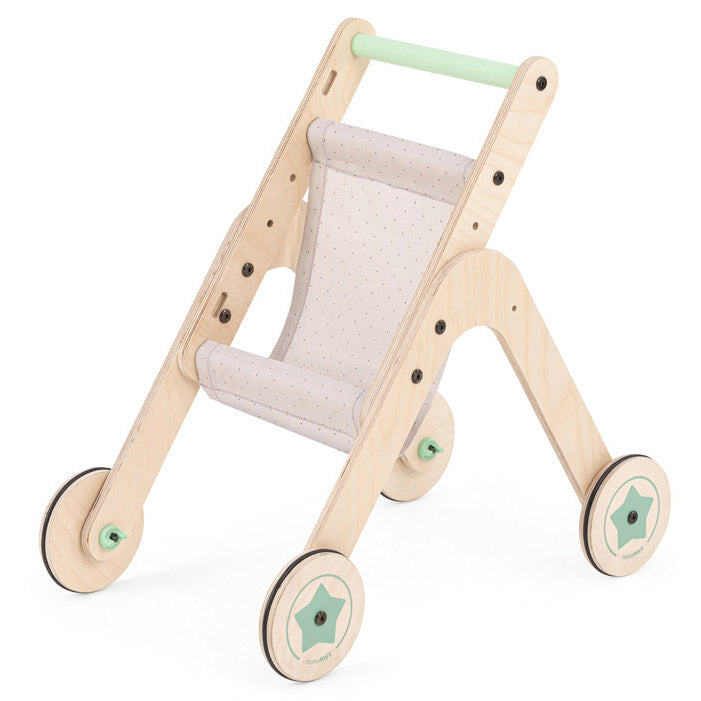 Passeggino in legno e primi passi
